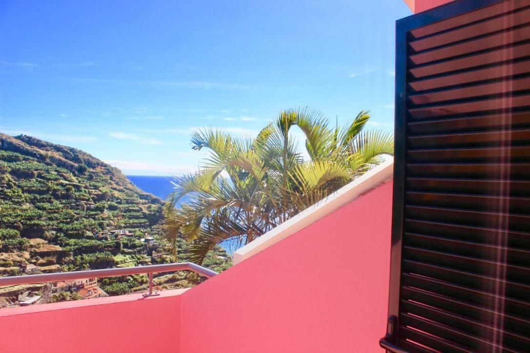 ポンタ・ド・ソルPink Houseアパートメント エクステリア 写真