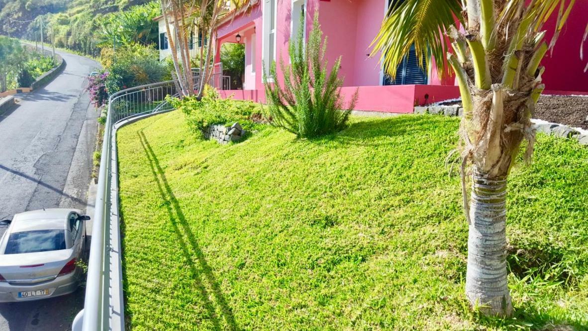 ポンタ・ド・ソルPink Houseアパートメント エクステリア 写真