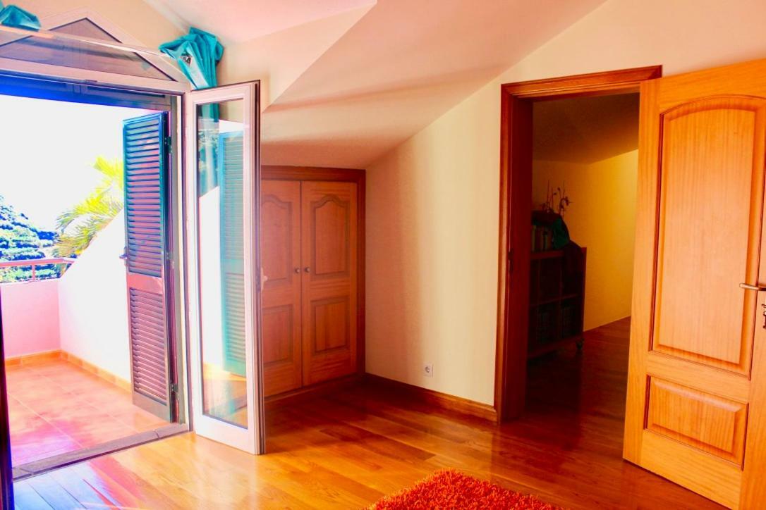 ポンタ・ド・ソルPink Houseアパートメント エクステリア 写真