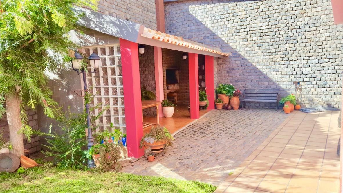 ポンタ・ド・ソルPink Houseアパートメント エクステリア 写真